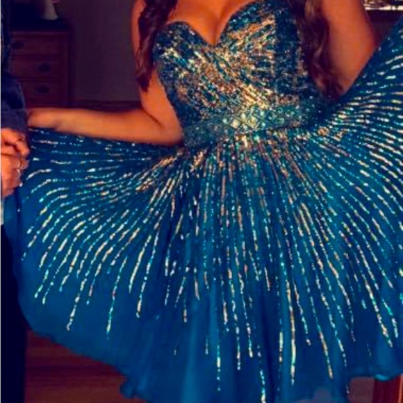 Sherri Hill Dresses & Skirts - Sherri Hill short strapless dress